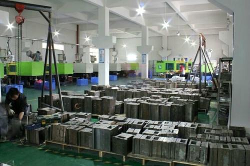 注塑（sù）模具製造側向（xiàng）分型抽芯機構（gòu）的分類