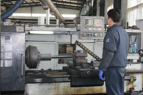 注塑模具製（zhì）造滑塊彎銷式側向分型抽芯機（jī）構